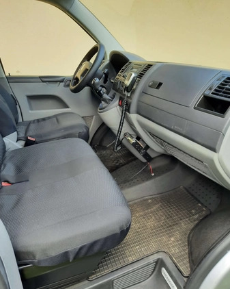Volkswagen Caravelle cena 29500 przebieg: 285673, rok produkcji 2006 z Ujście małe 37